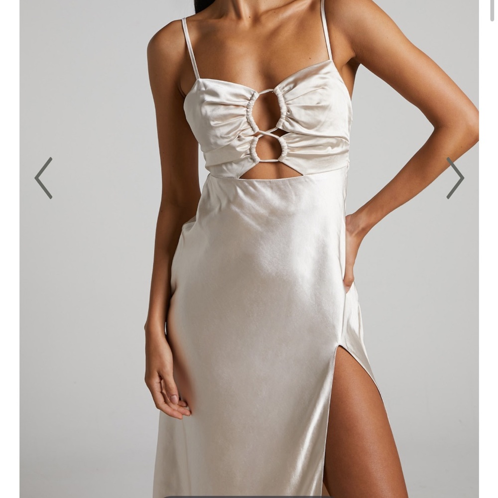 NWT Showpo - SATIN SLIP DRESS IN CHAMPAGNE - Picture 3 of 10